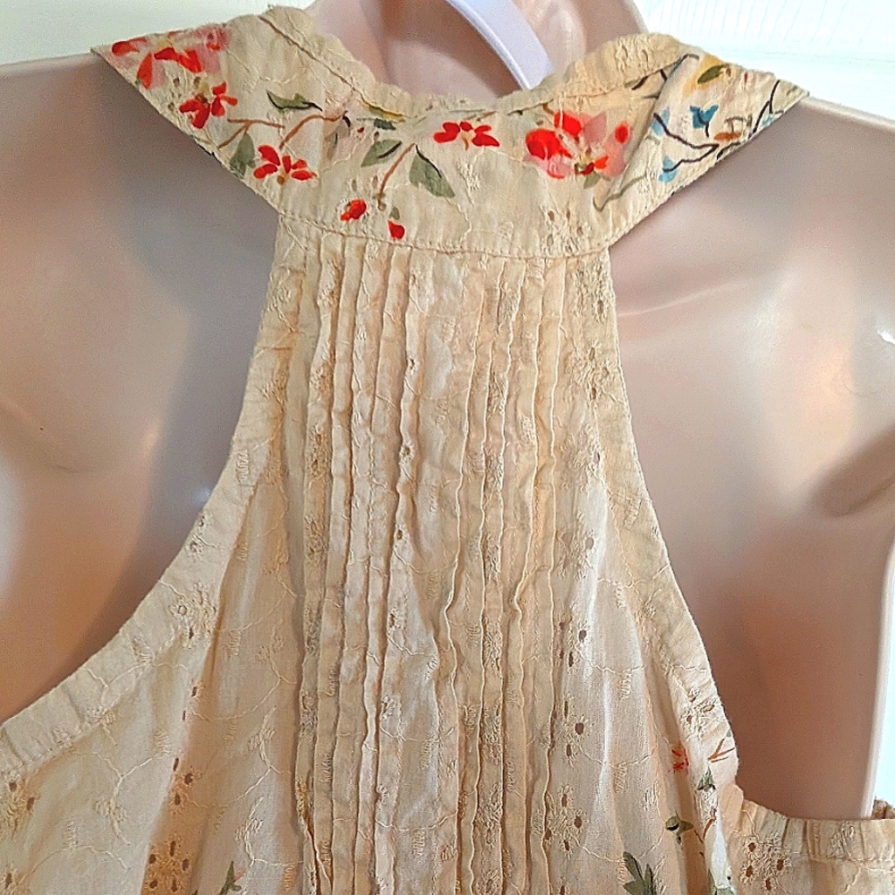 American Rag Floral Tank Top - Cream with Multicolor Flowers - Picture 3 of 7